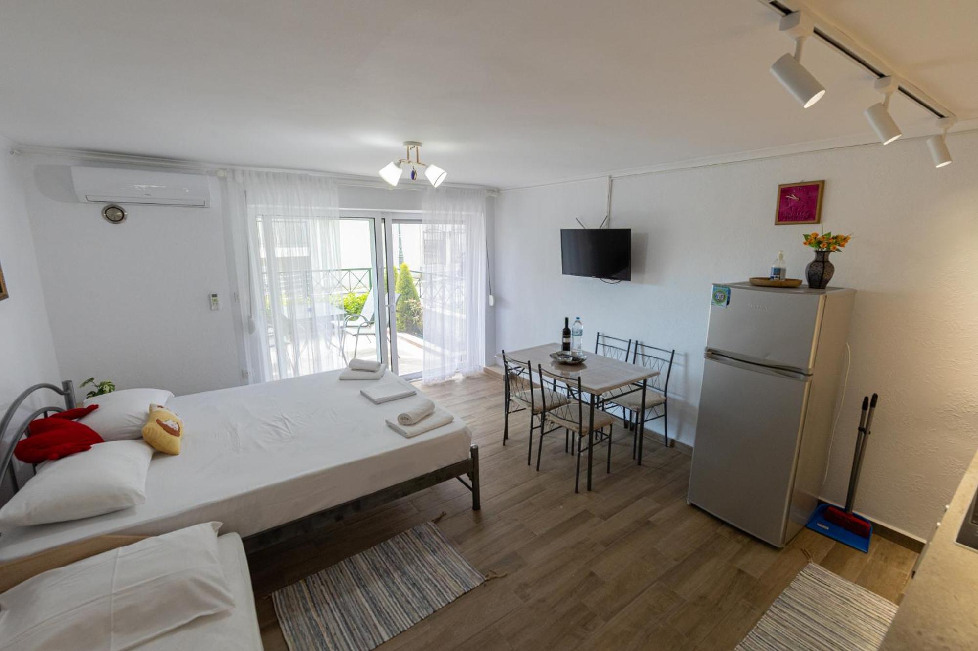 Toli Apartments Kallithea  エクステリア 写真