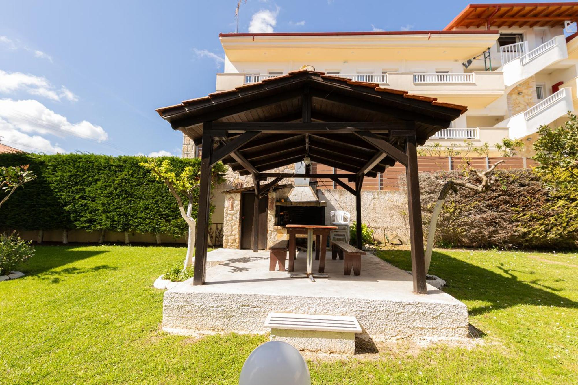 Toli Apartments Kallithea  エクステリア 写真