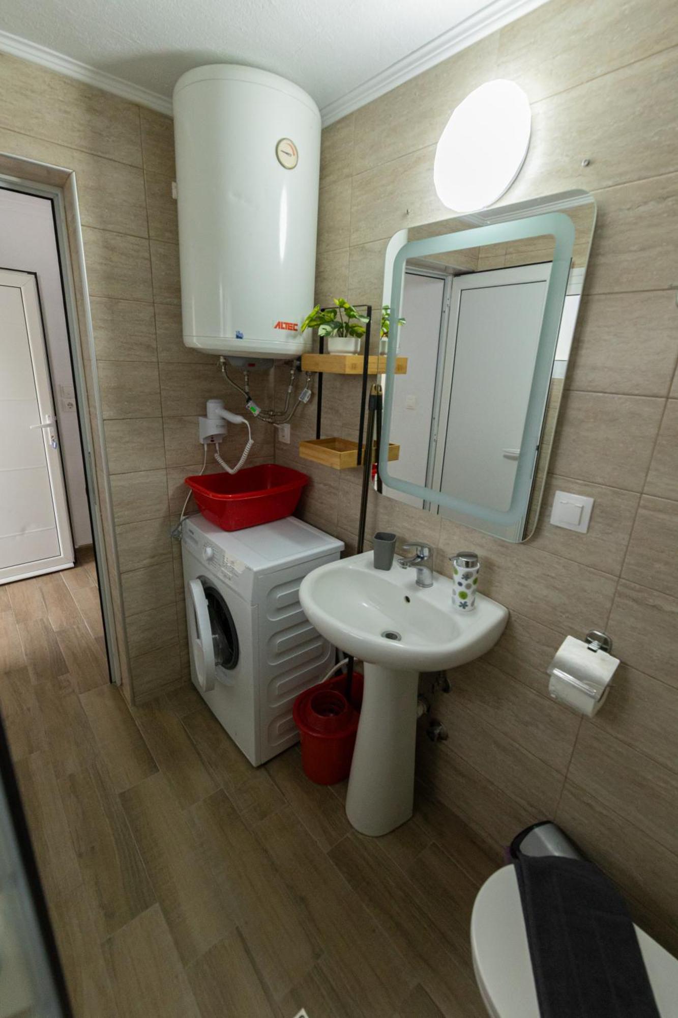 Toli Apartments Kallithea  エクステリア 写真